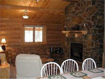 Trails End Lodge คัสเตอร์ ภายนอก รูปภาพ